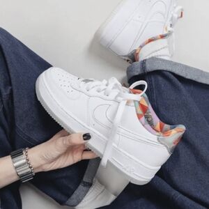 Nike Air Force 1 LV8 Streetwear/Lifestyle Athletic Shoes Size 6.5 Youth/8 Women